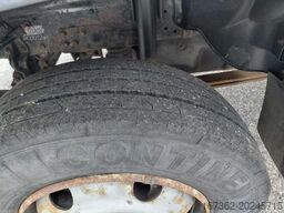  D90, EURO 3, SIDEWALLS, TAIL LIFT