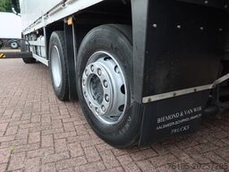 Mercedes-Benz ANTOS 2830 Kraanwagen open Laadbak Fassi F295 +...