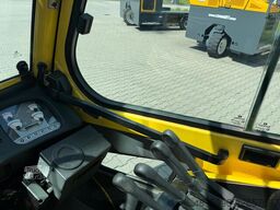 Hyster H 5.5 XM // Full cabin // Only 6135 hour