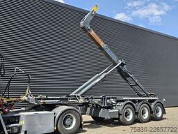 Van Bouwel ABROLLKIPPER / 25T HOOKLIFT / LIFT AXLE