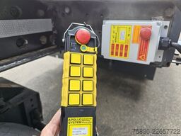 Van Bouwel ABROLLKIPPER / 25T HOOKLIFT / LIFT AXLE