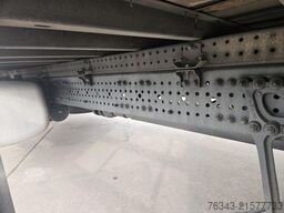 Mercedes-Benz ANTOS 1833 L - 4X2 - E6