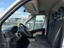 PEUGEOT Boxer Kasten Hochraum 333 L2H2 Pro BlueHDi 130