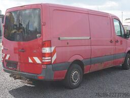 MERCEDES-BENZ Sprinter 215 CDI Kasten