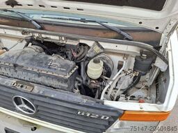 MERCEDES-BENZ 612 D Vario Koffer Ladebordwand Motorschaden!
