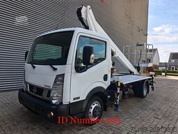 Nissan Cabstar 35.13 NT400 GSR B180T