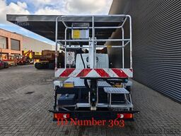 Nissan Cabstar 35.13 NT400 GSR B180T