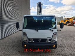 Nissan Cabstar 35.13 NT400 GSR B180T