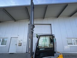 Jungheinrich EFG320 + Ladegerät 3753--EK