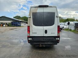 IVECO 35S16 HiMatic, Klima Automat, 1+2 Sitzer, AHK