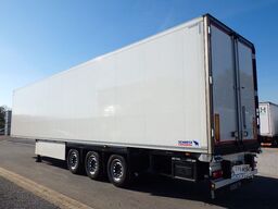 SCHMITZ CARGOBULL SKO 24/L V7 Multitemp/Doppelst./Trennwand/Liftac