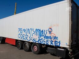 SCHMITZ CARGOBULL Carrier Maxima 1300 defekt Doppelstock Nr.: 679