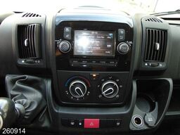 PEUGEOT Boxer 435 L4H3 2.2 BlueHDI 165 Premium Klima-AHK