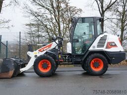BOBCAT L75 mit Schaufel & Palettengabel