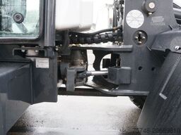 BOBCAT L75 mit Schaufel & Palettengabel