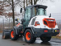 BOBCAT L75 mit Schaufel & Palettengabel