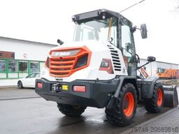 BOBCAT L75 mit Schaufel & Palettengabel