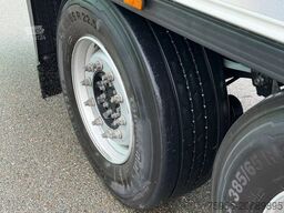 SCHMITZ CARGOBULL SCB*S3B THERMO KING SLXi 300 ONLY 502 ENGINE HOU