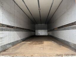 HSA 21 Koffer mit Hebebühne / Swiss-Vehicle