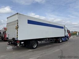 HSA 21 Koffer mit Hebebühne / Swiss-Vehicle