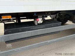  HSA 21 Koffer mit Hebebühne / Swiss-Vehicle