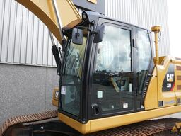 Caterpillar 320