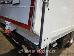 Mercedes Atego 816 4X2 8tonner Automatic 1000kg Ladebord...