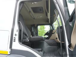 Mercedes-Benz Actros 1824 / Refrigerator 22 EPAL