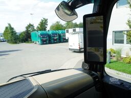 Mercedes-Benz Actros 2546 / Lecapitaine refrigerator