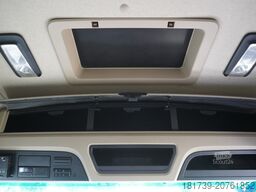 Mercedes-Benz Actros 2546 / Lecapitaine refrigerator