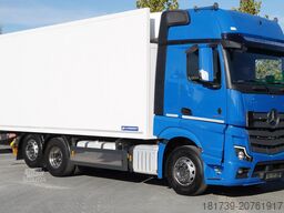 Mercedes-Benz Actros 2548 E6 / GIGA / Cab Lounge chair