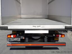 Mercedes-Benz Actros 2548 E6 / GIGA / Cab Lounge chair