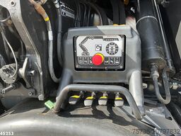 Mercedes-Benz Arocs 3253 8x4 Hiab 105 Tonmeter laadkraan