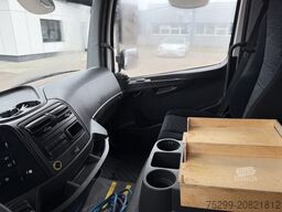 Mercedes-Benz Atego 1021 4x2 Kühlkoffer+HB / Swiss-Vehicle