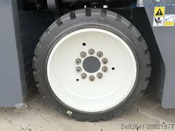 Combilift CB2500 DUPLEX 4100 DIESEL FREE-LIFT