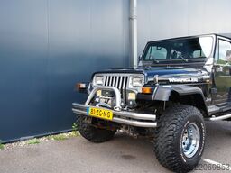 Jeep WRANGLER YJ 4.0i SOFTTOP 4x4 1993