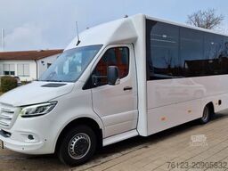 MERCEDES-BENZ 30 Sitzer Schul- Transferbus 519 Lagerfahrzeug