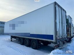 Schmitz Cargobull box semi-trailer with refrigeration/freezer unit