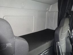 IVECO EuroCargo 160E280 Pritsche 7,20m 1xBett Edscha