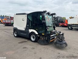 Mathieu MC 210 Azura Flex Euro 6  with 3-rd brush