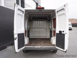 Fiat Ducato 2.3 MultiJet 140PK Automaat 2x schuifdeu...