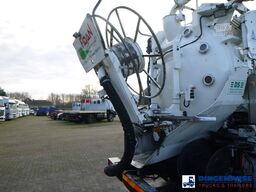 Scania P124-420 6x2 vacuum tank 10.5 m3