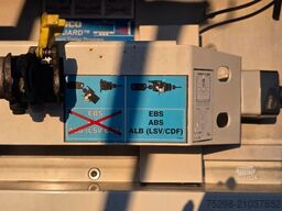 SCHMITZ CARGOBULL SKO 24/L - 13.4 FP 45 COOL / Rolltor / Thermo Ki