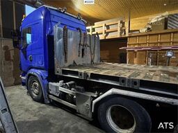 Scania R580 snow-prepared tridem hook loader with Joab ho