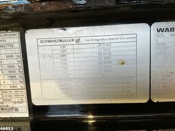 Schwarzmüller 3-assige aanhangwagen met oprijrampen