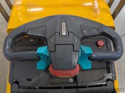 Jungheinrich ERE 225 f. P.