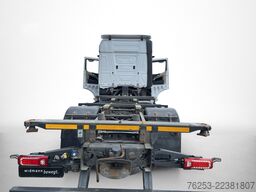 Mercedes-Benz Actros 1846L **Fahrschulausrüstung** **Fahrschulausstattung**