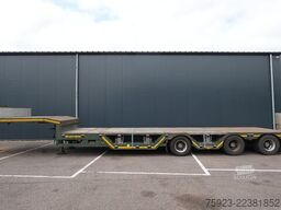 Broshuis 3 axle semi low loader extendable