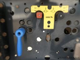 SCHMITZ CARGOBULL SKI 24 SL 7,2 Kippauflieger