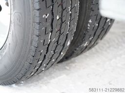 IVECO DAILY 35-150 / KONTENER 4,2 M / WINDA-750kg / BL